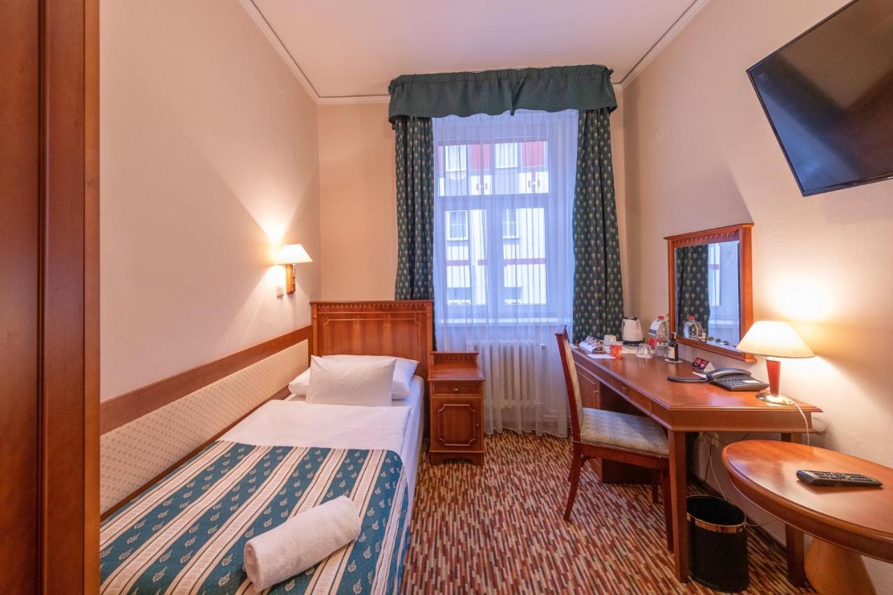 Hotel Meteor Plaza Praga Esterno foto