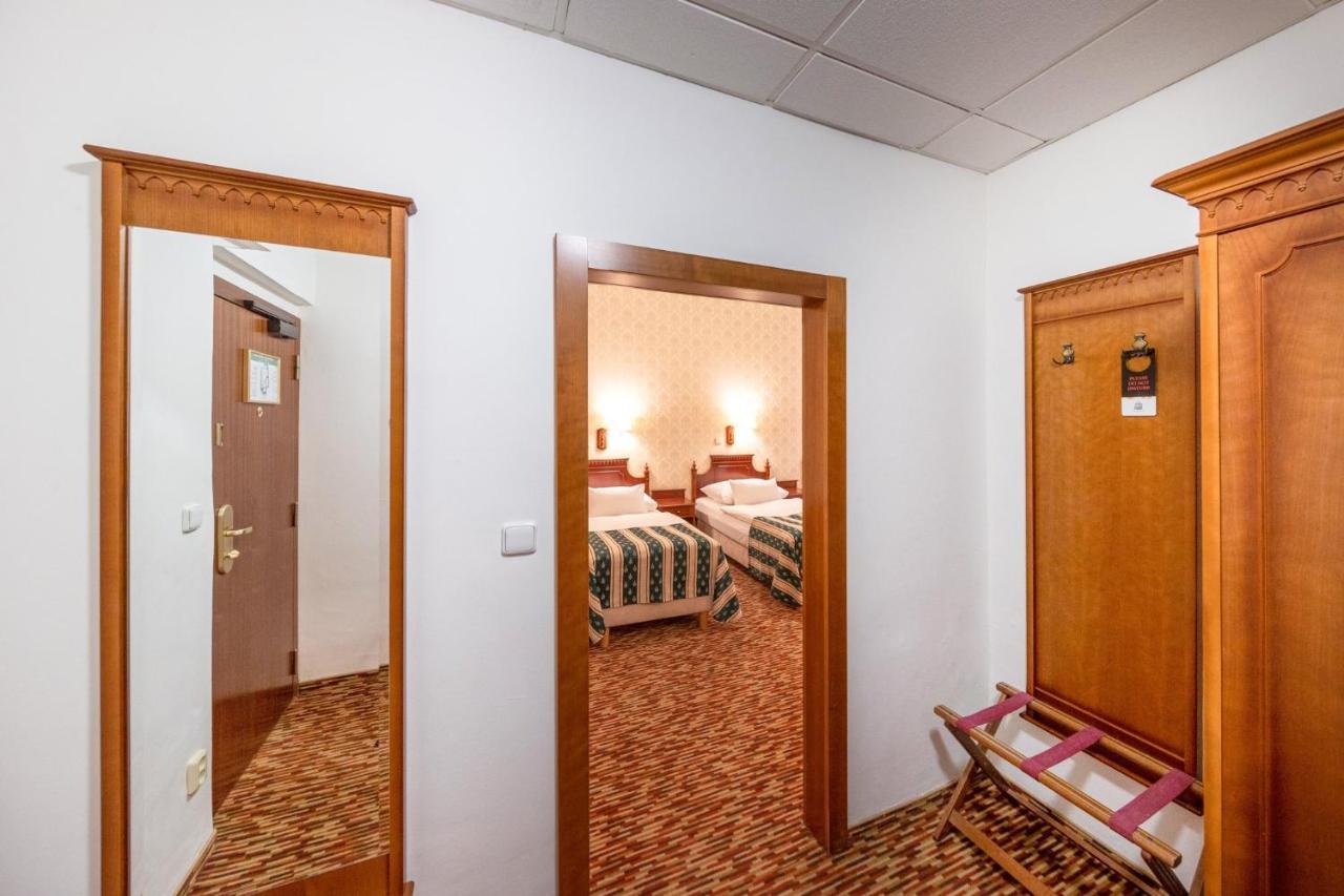 Hotel Meteor Plaza Praga Esterno foto