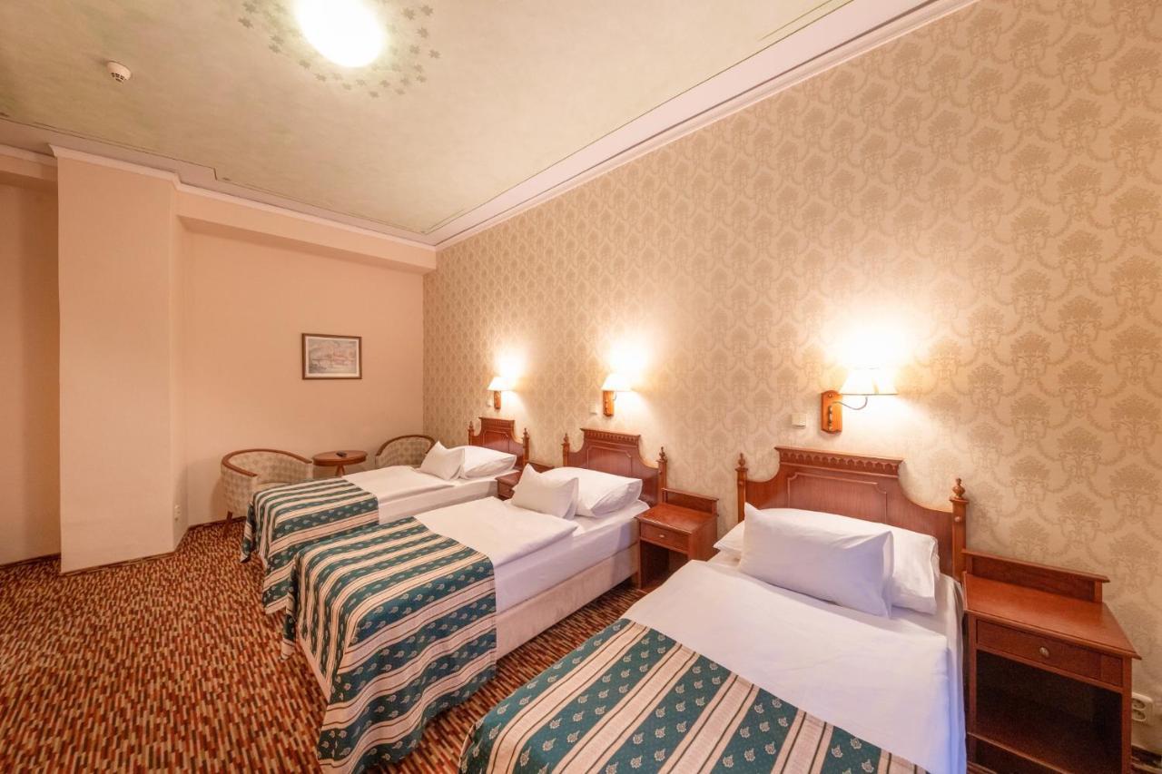 Hotel Meteor Plaza Praga Esterno foto