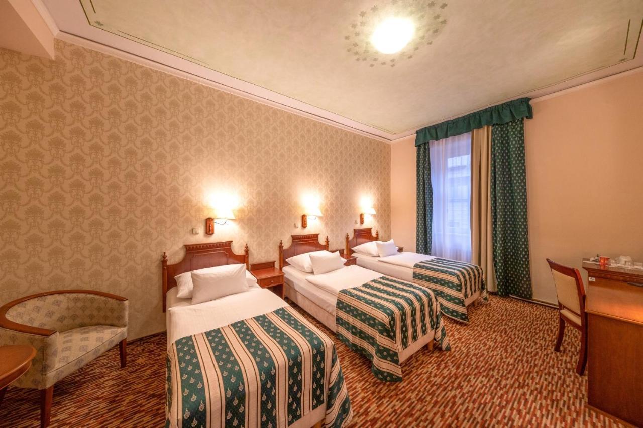 Hotel Meteor Plaza Praga Esterno foto