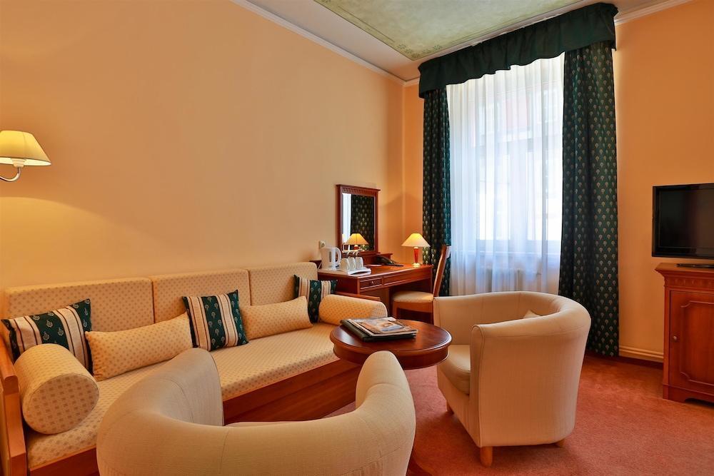 Hotel Meteor Plaza Praga Esterno foto