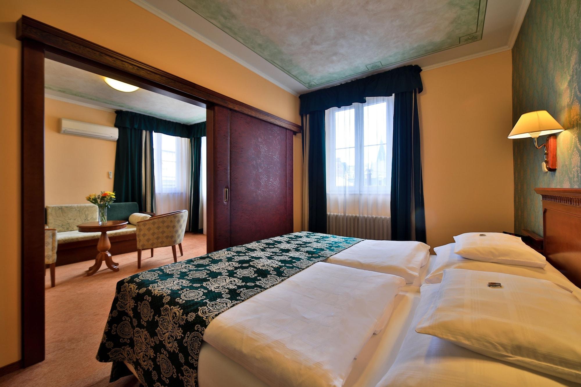 Hotel Meteor Plaza Praga Esterno foto